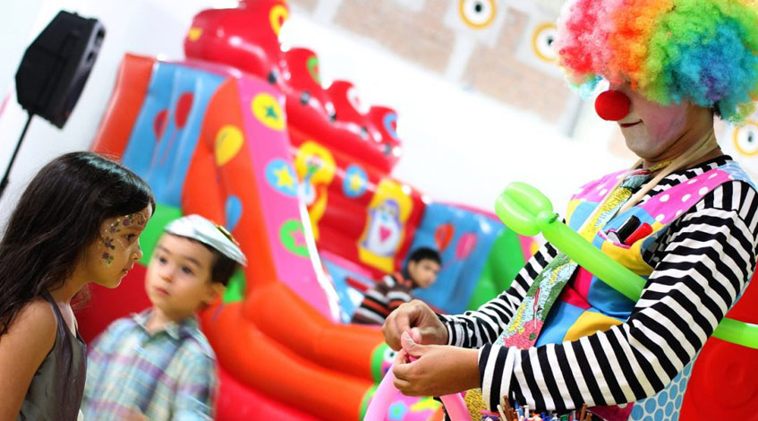 Piñata infantil para fiestas eventos comuniones y cumpleaños decoracion  Circo