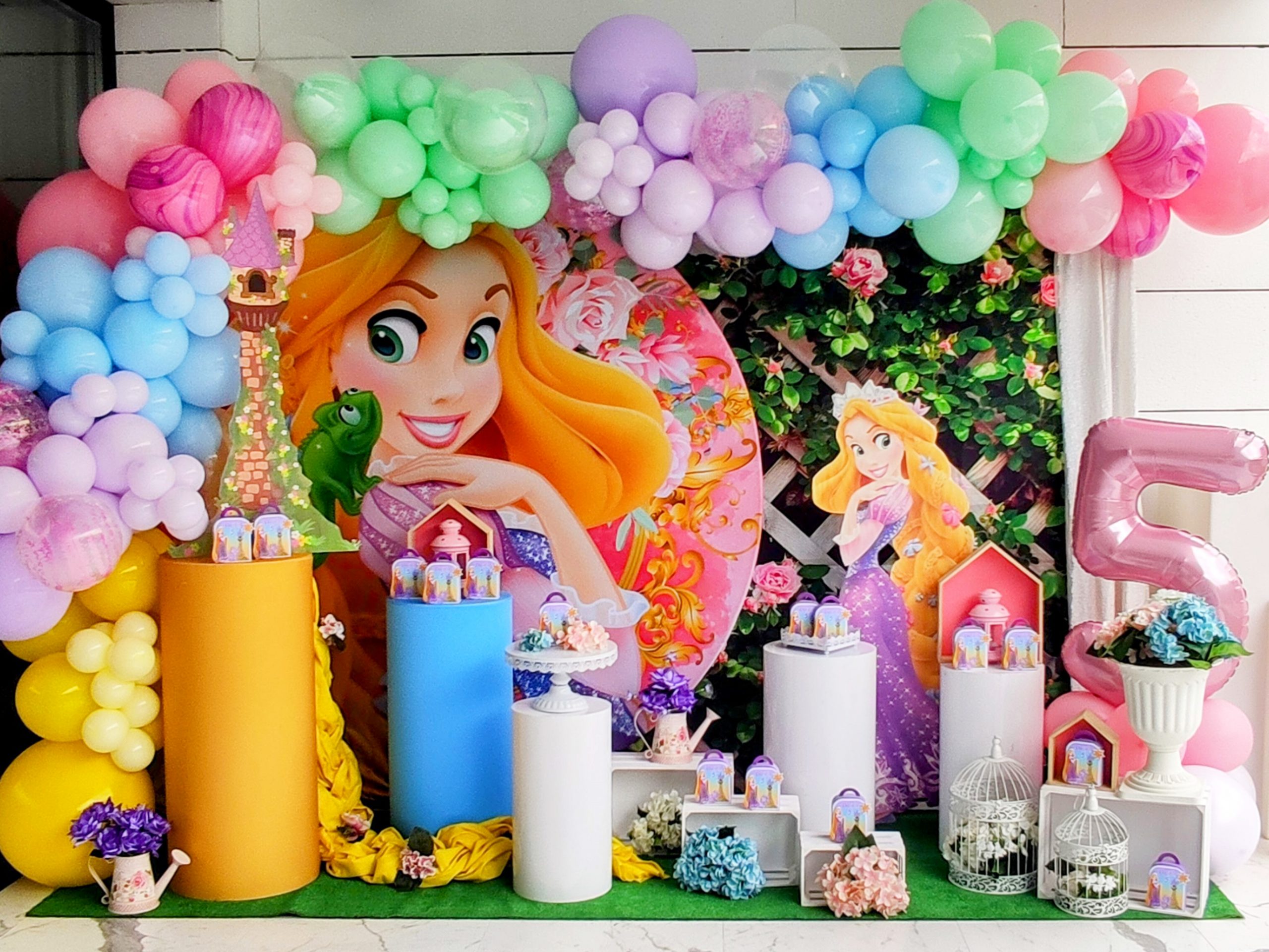 Decoracion de cumpleaños de princesa Disney Rapunzel